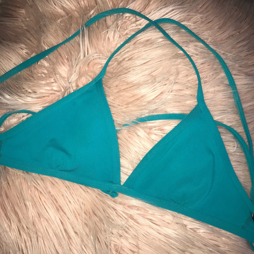 Jolyn | Triangle top